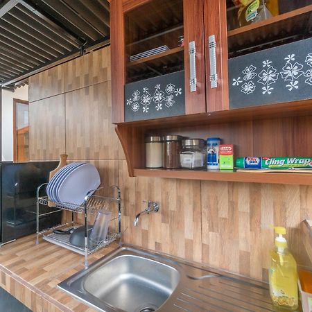Wooden Puri Guesthouse Улувату Екстер'єр фото