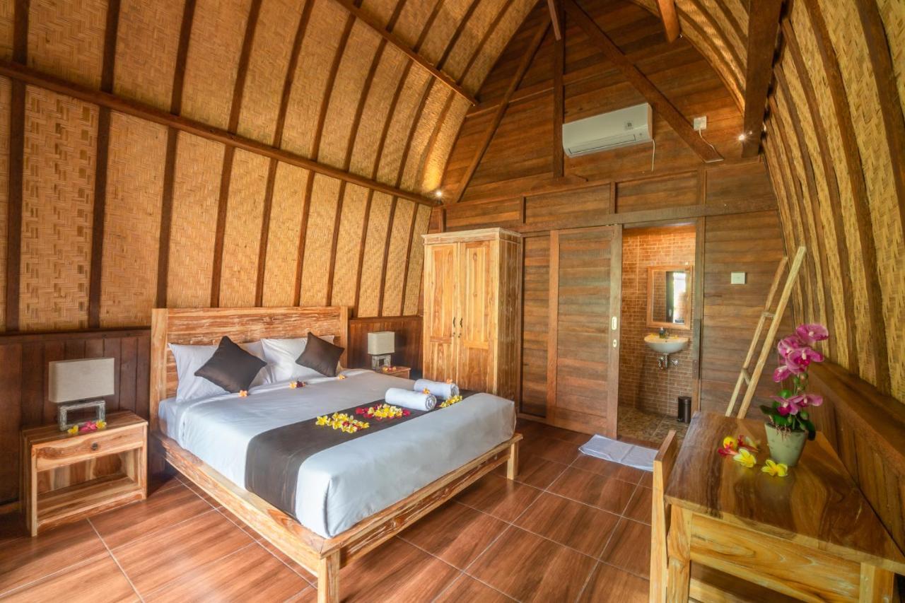Wooden Puri Guesthouse Улувату Екстер'єр фото