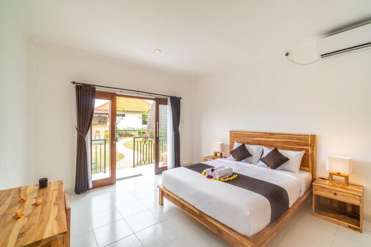 Wooden Puri Guesthouse Улувату Екстер'єр фото